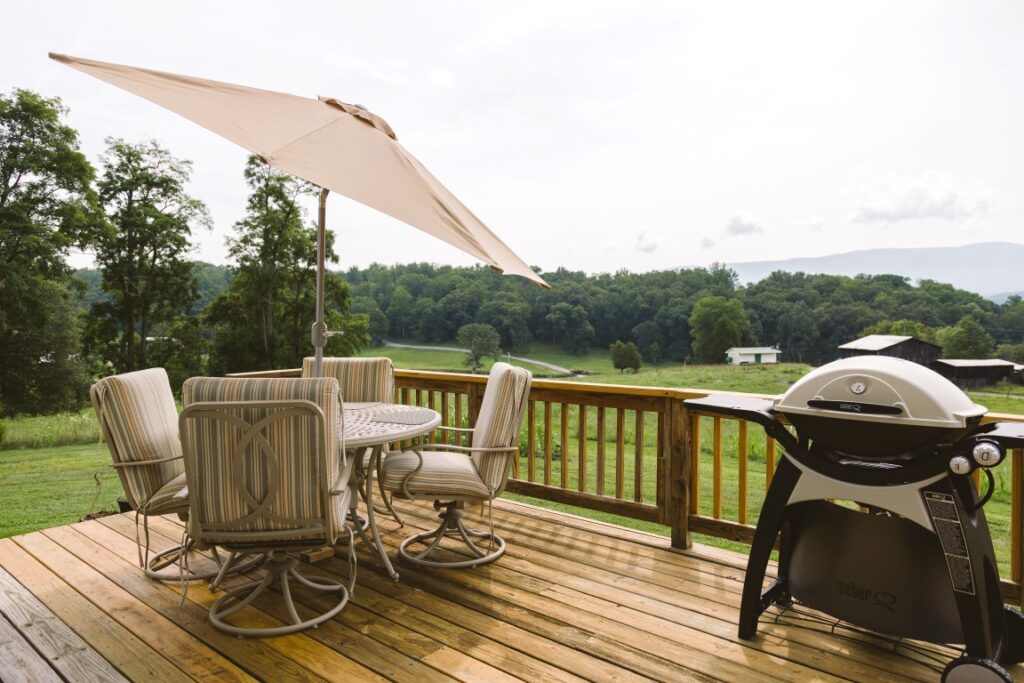 Maximizing Outdoor Space: The Benefits of Deck Installations